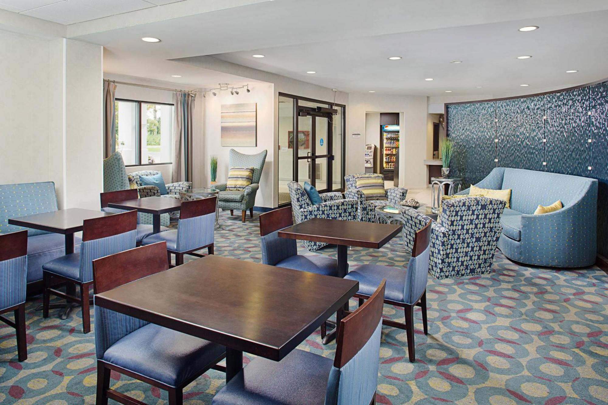 Springhill Suites Manchester-Boston Regional Airport Экстерьер фото
